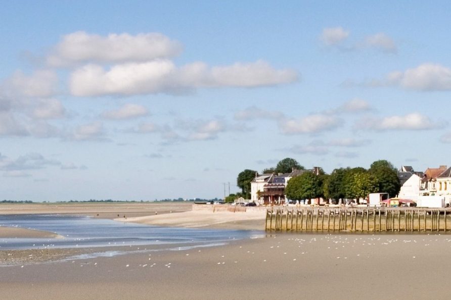 Vue à marée basse du Crotoy en Baie de Somme