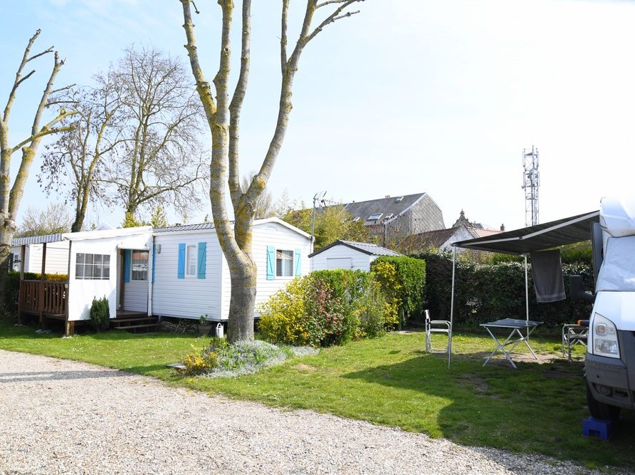 Emplacement camping-car Camping Le Pré Fleuri Le Crotoy en Baie de Somme